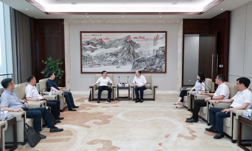 长兴县委副书记、县长朱伟莅临非凡国际调研
