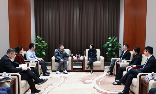民生银行总行战术客户部副总经理张劲松莅临非凡国际调研