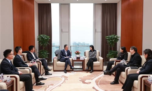 中国民生银行荆门分行党委委员林峰莅临非凡国际调研